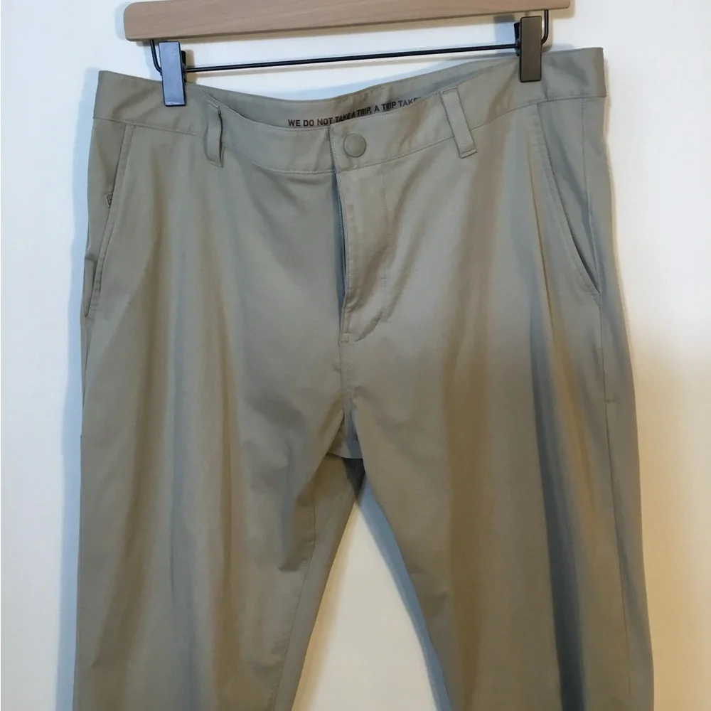 Rhône Commuter Performance Pants… Short Inseam‎